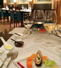 TIA MOANA Formal Dining